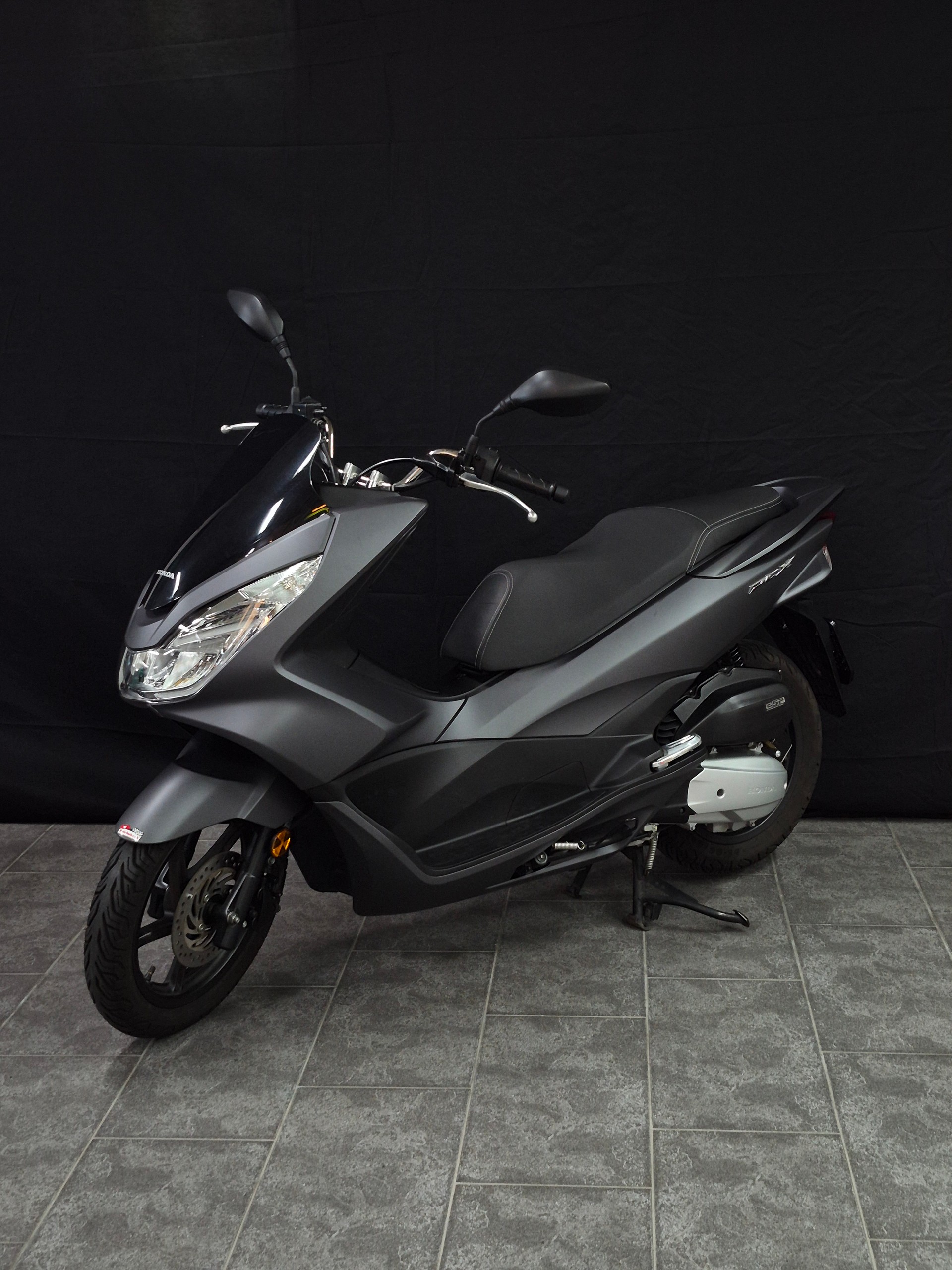 HONDA PCX 125 i-showroom-element-3