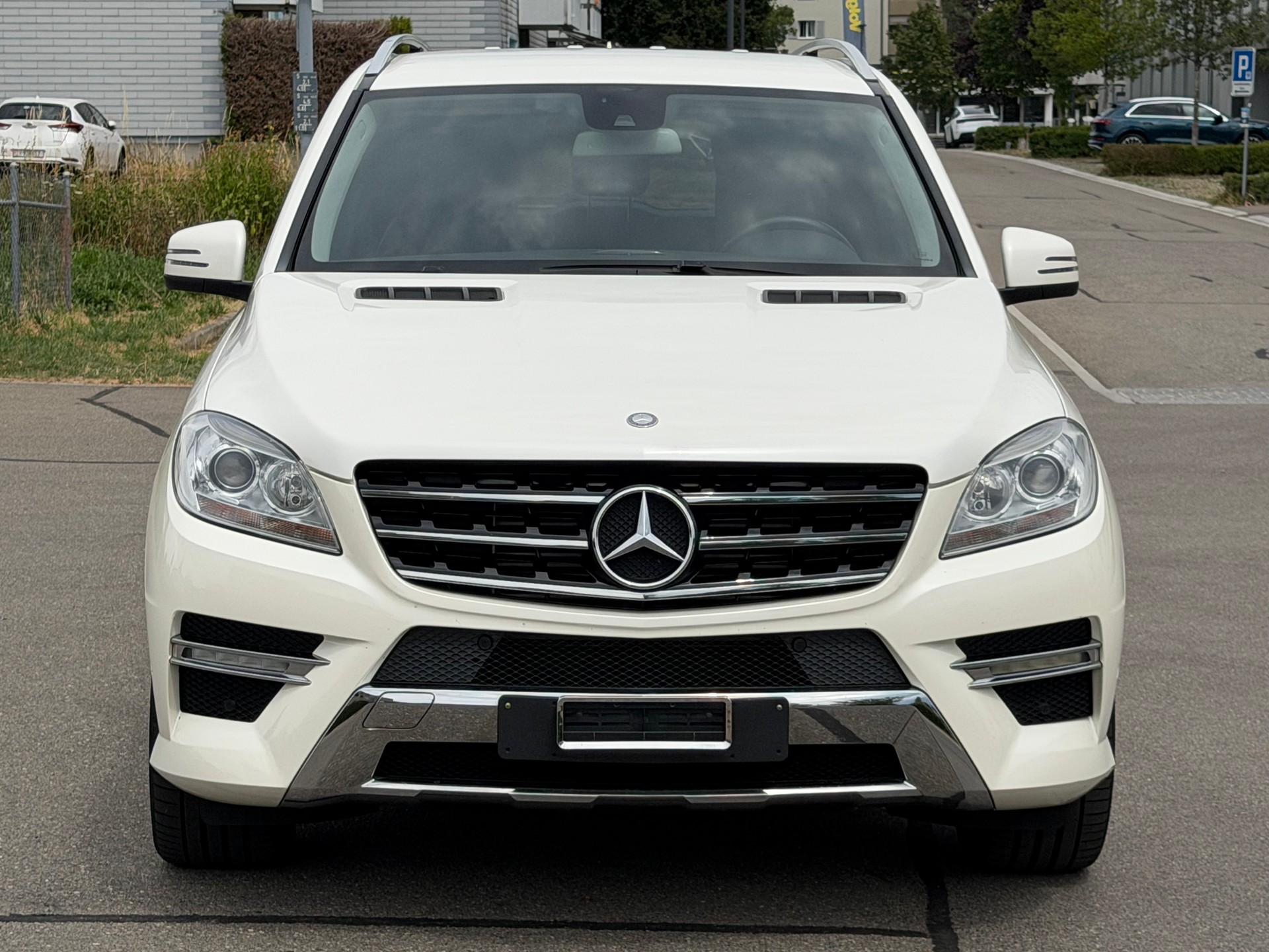 MERCEDES-BENZ ML 350 BlueTEC 4Matic 7G-Tronic-showroom-element-1