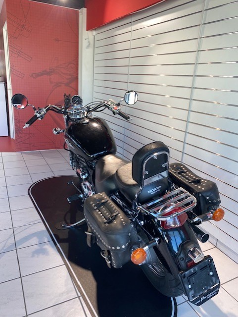 HONDA VT 1100 C2 S-W Shadow-image-3