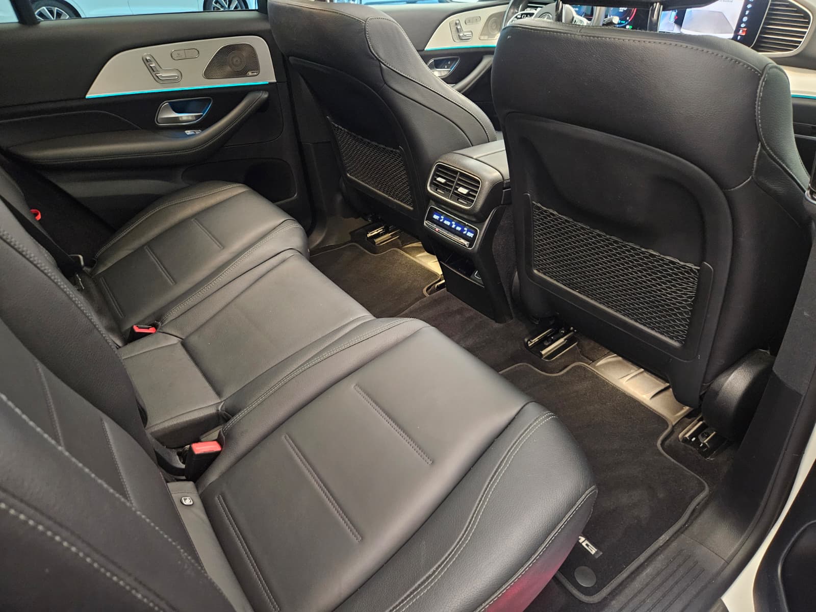 MERCEDES-BENZ GLE 580 4Matic AMG Line 9G-Tronic-image-14