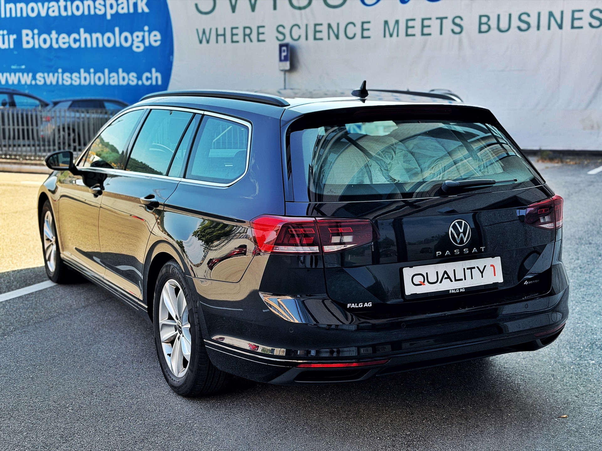 VW Passat 2.0 TDI BMT Business 4Motion DSG-showroom-element-2