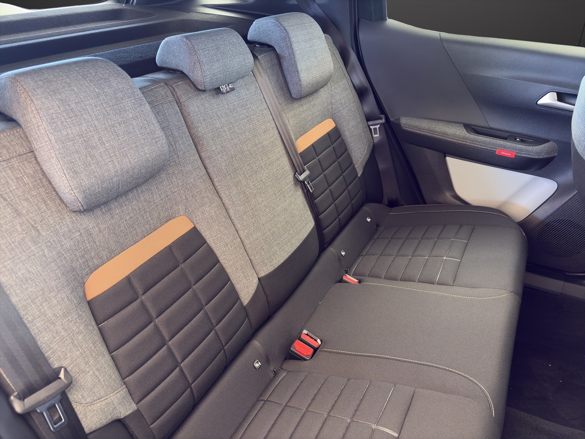 CITROEN C3 Aircross 1.2 Hybrid Business-image-13