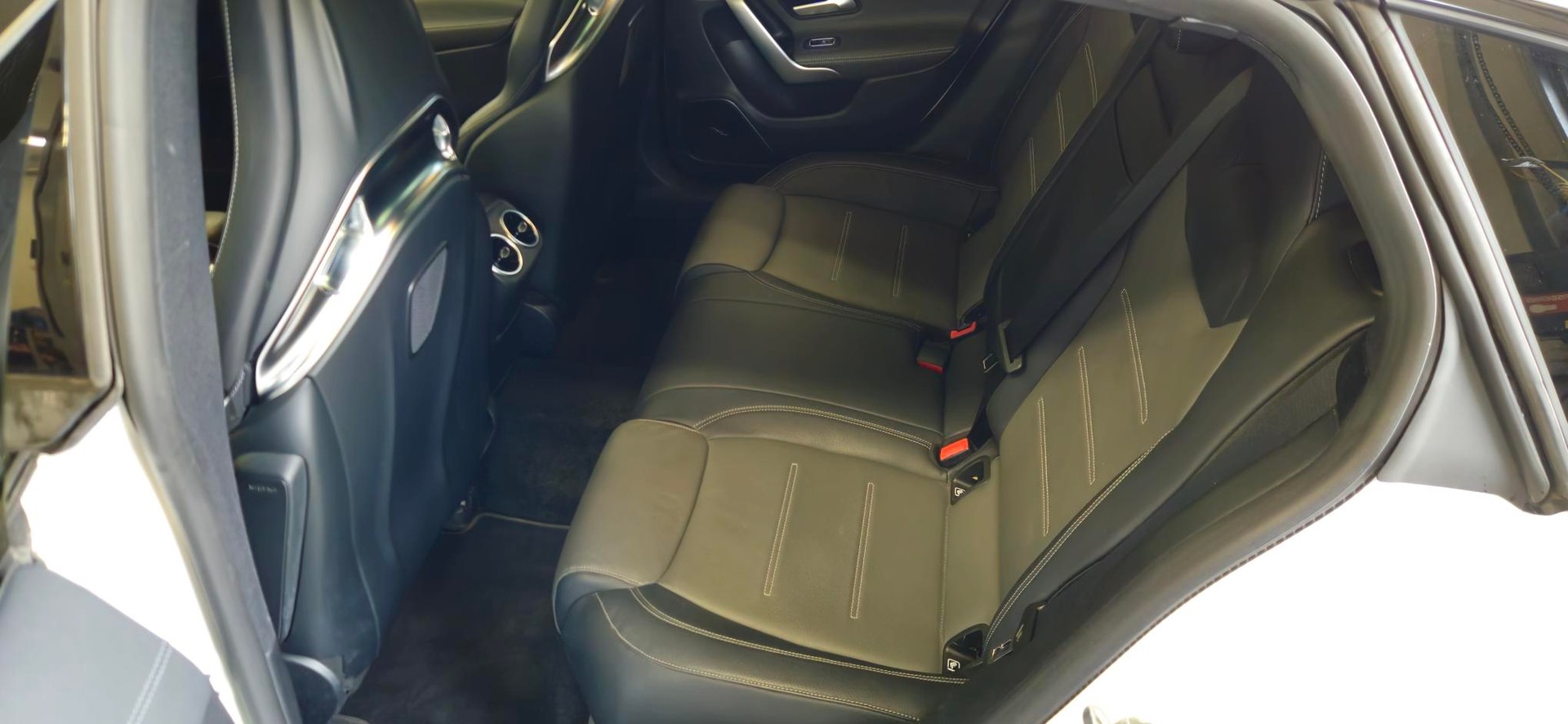 MERCEDES-BENZ CLA Shooting Brake 45 S AMG 4Matic+ 8G-DCT-image-11