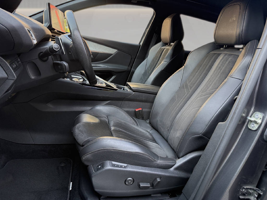 PEUGEOT 3008 1.2 130ch EAT8 GT Pack-image-5