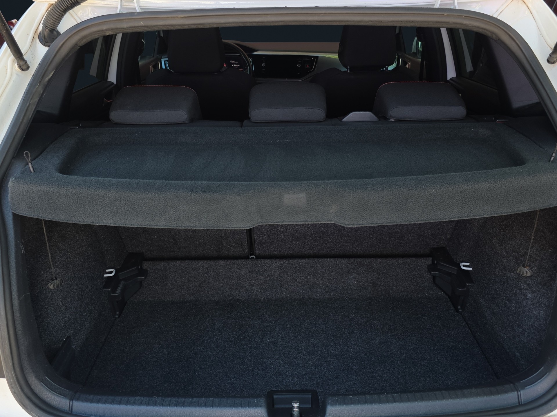VW Polo 2.0 TSI GTI DSG-image-14