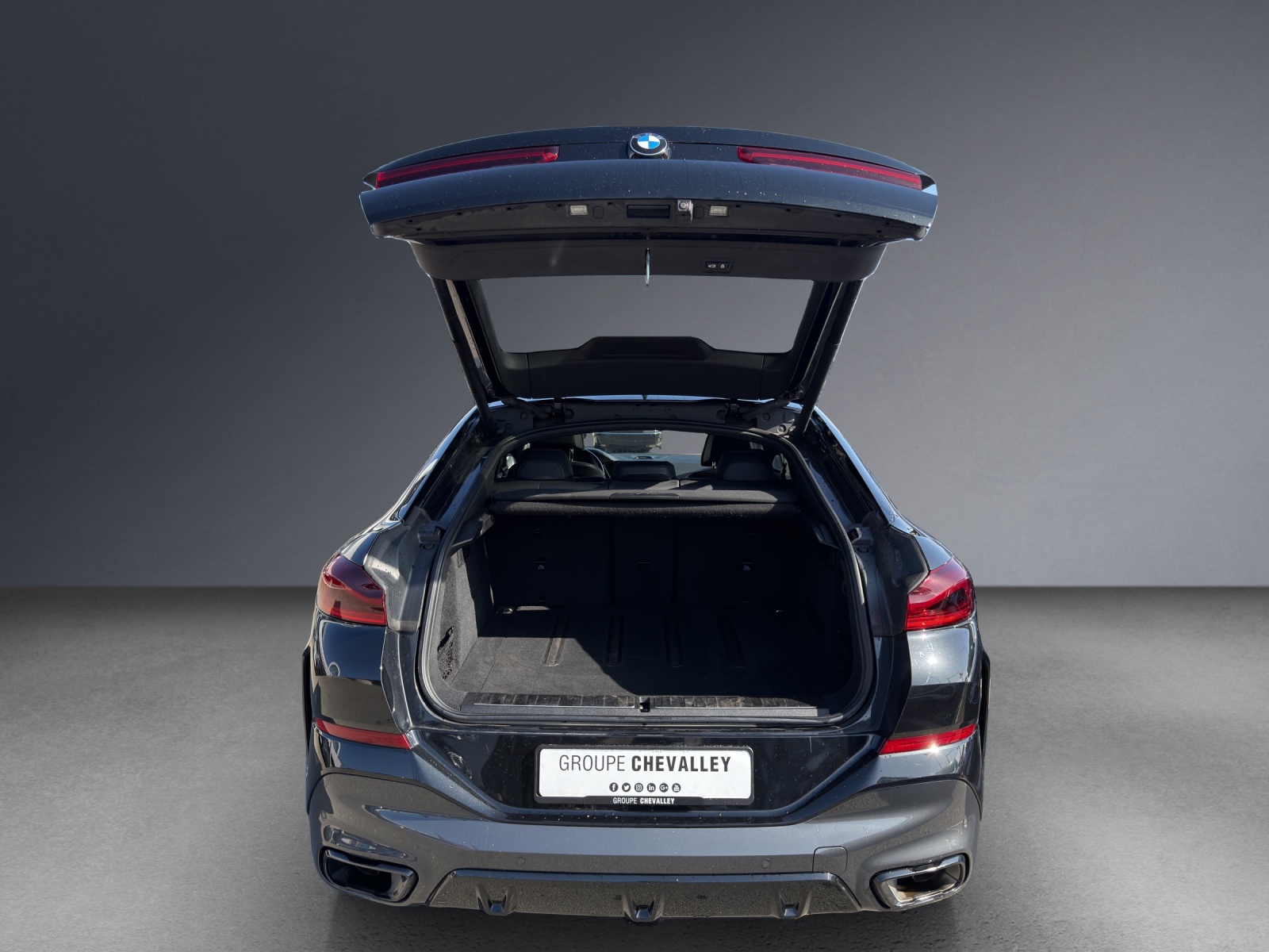 BMW X6 xDrive 48V 40d Steptronic M Sport-image-11