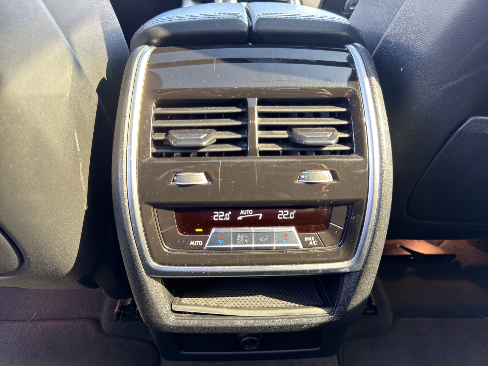 BMW X6 xDrive 48V 40d Steptronic M Sport-image-18