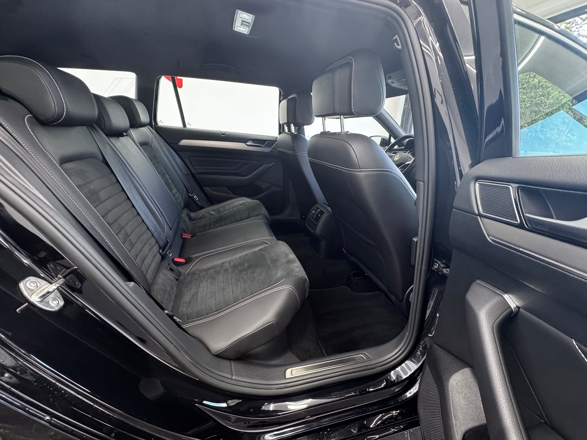 VW Passat 2.0 TDI BMT Elegance 4Motion DSG | AB SERVICE | 1 JAHR GARANTIE | CH-FAHRZEUG |-image-23