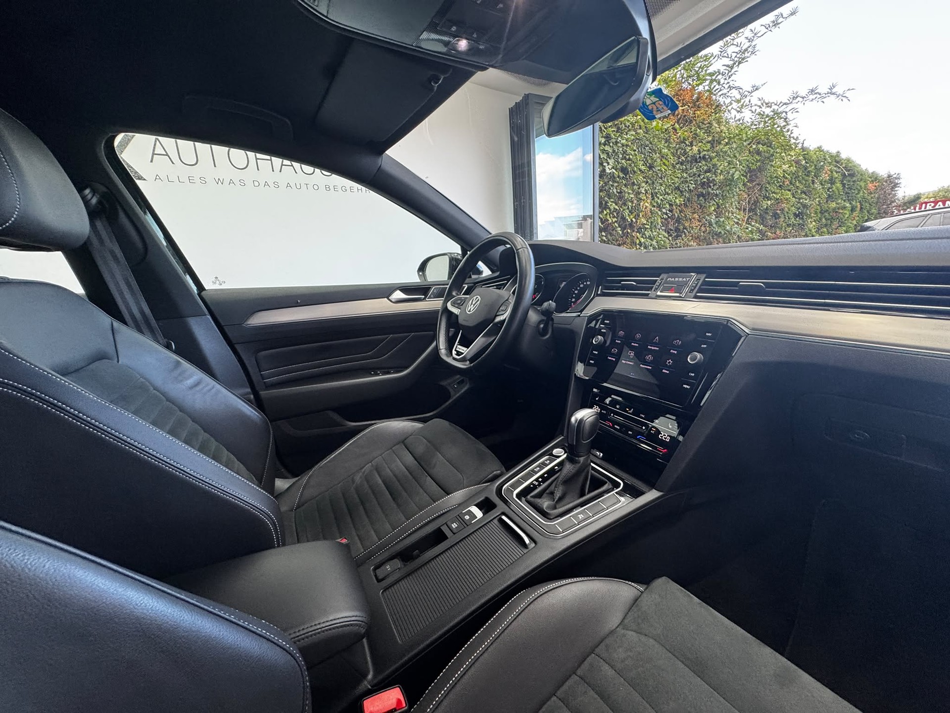 VW Passat 2.0 TDI BMT Elegance 4Motion DSG | AB SERVICE | 1 JAHR GARANTIE | CH-FAHRZEUG |-image-19