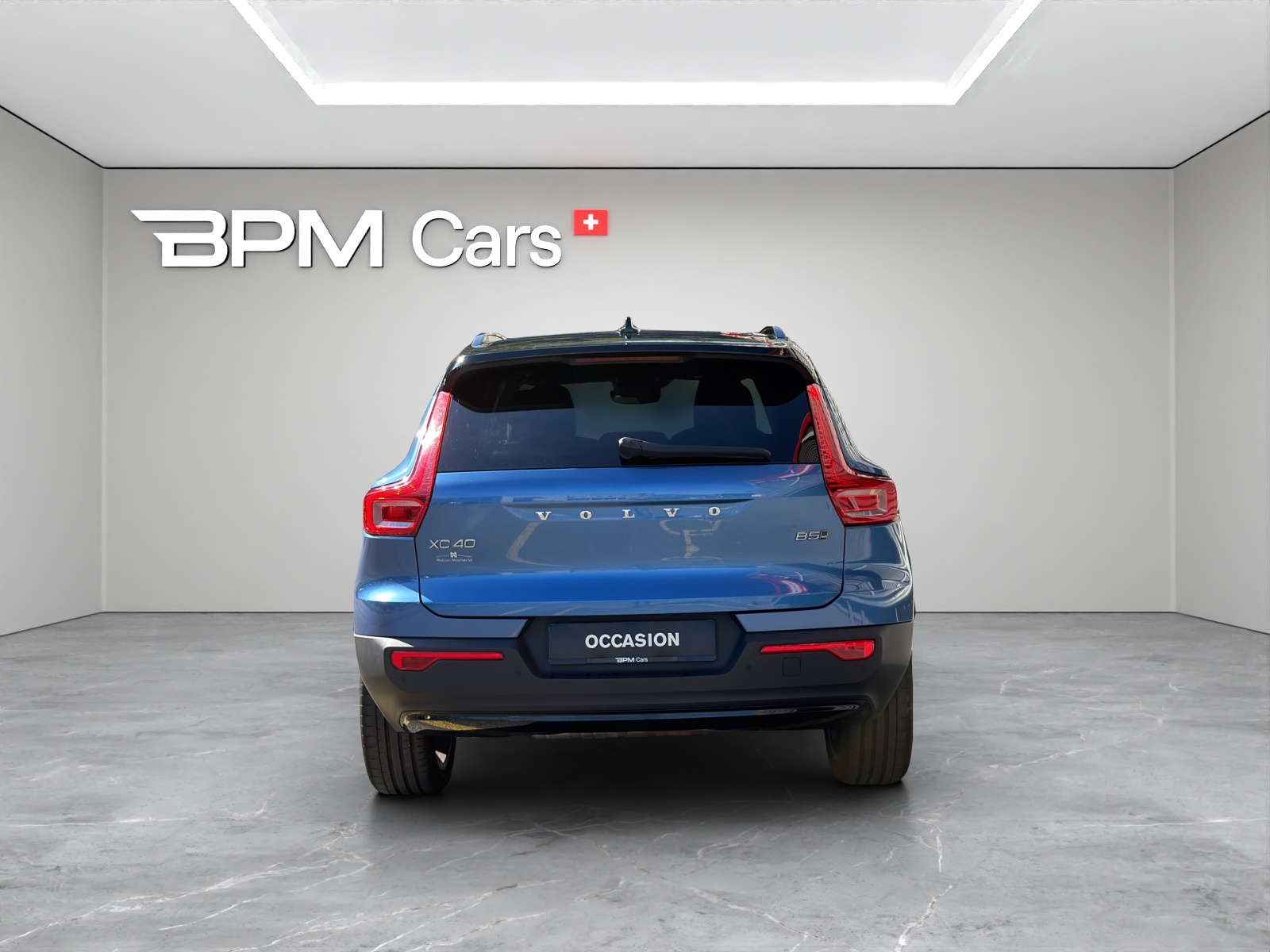 VOLVO XC40 2.0 B5 MH R-Design AWD-image-4