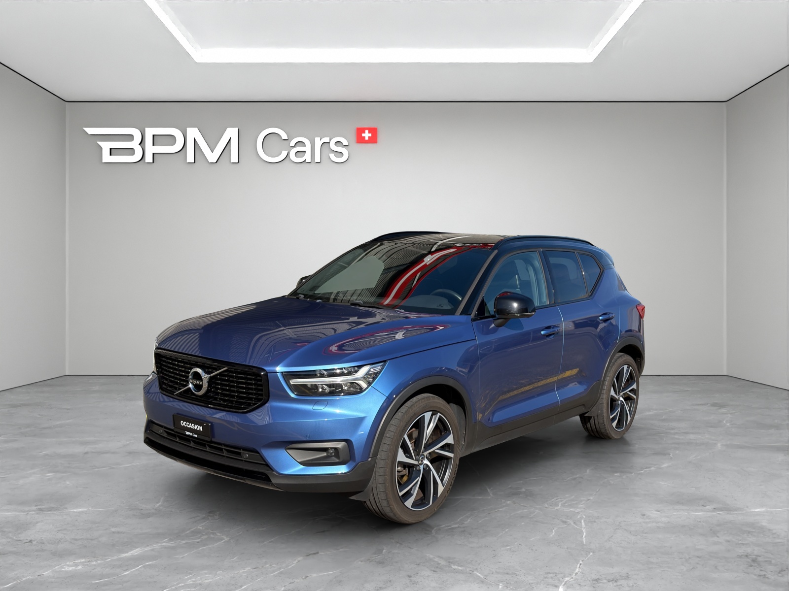 VOLVO XC40 2.0 B5 MH R-Design AWD