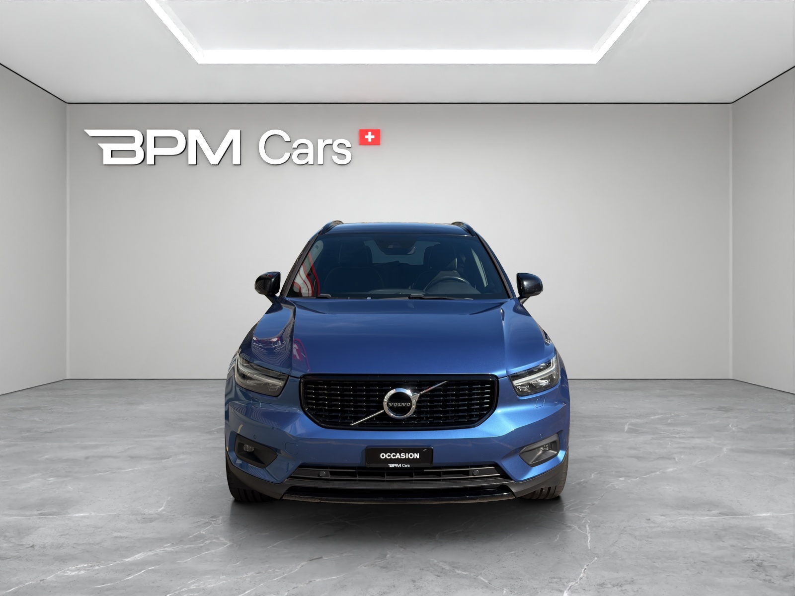 VOLVO XC40 2.0 B5 MH R-Design AWD-showroom-element-1
