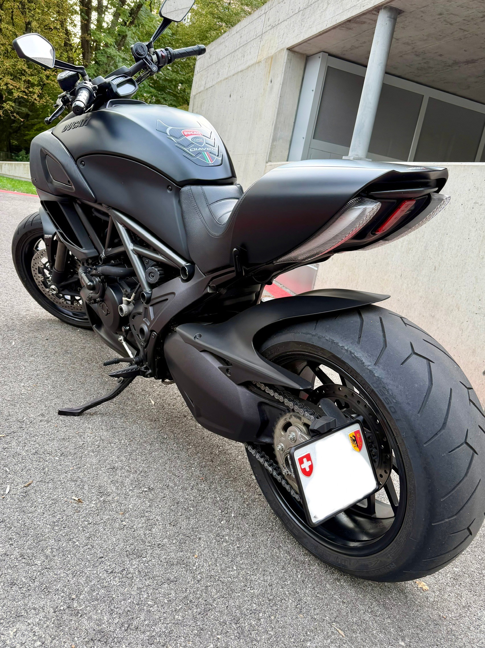 DUCATI Diavel 1200 Dark-image-5