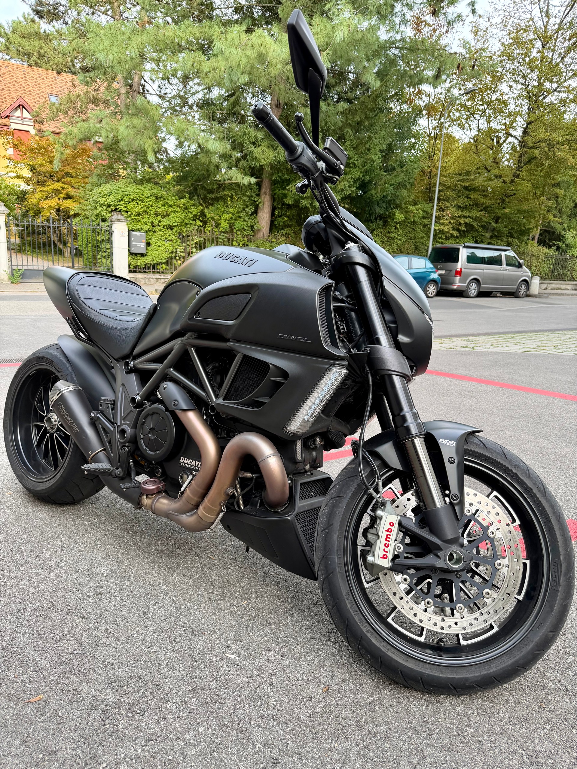 DUCATI Diavel 1200 Dark-image-3