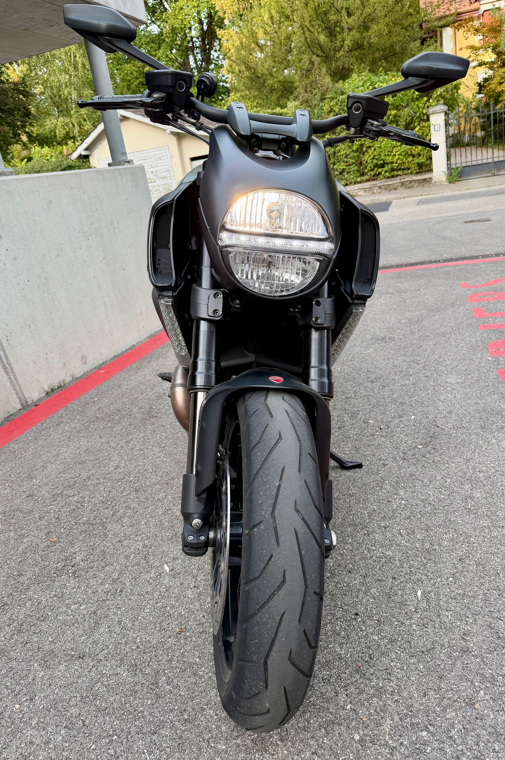 DUCATI Diavel 1200 Dark-image-6