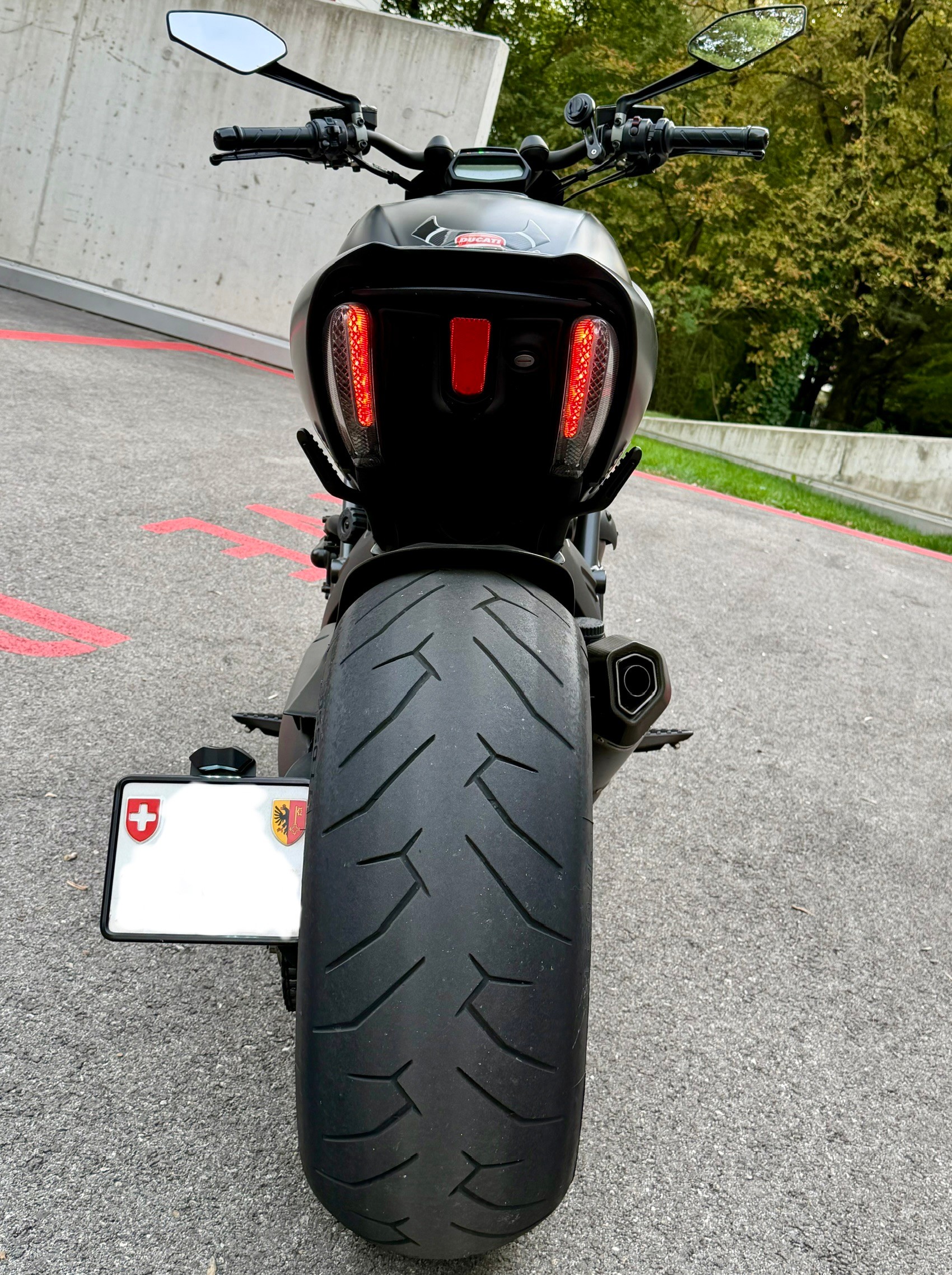 DUCATI Diavel 1200 Dark-image-7