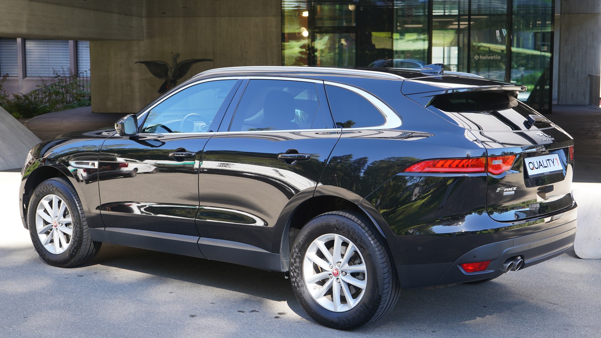 JAGUAR F-Pace 2.0d Portfolio AWD Automatik-showroom-element-2