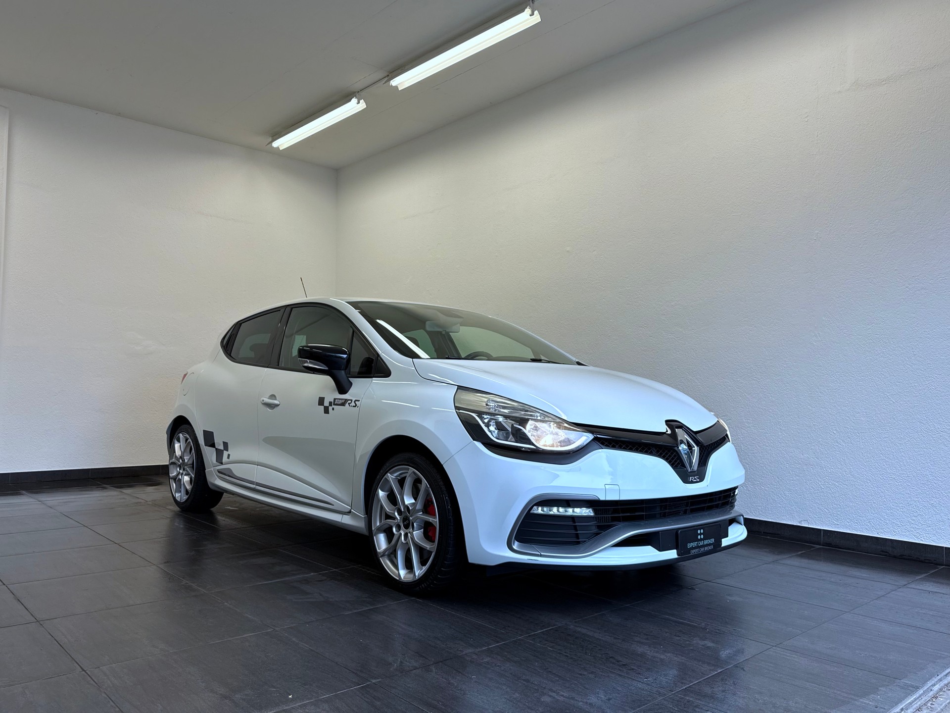 RENAULT Clio 1.6 T RS 200 EDC-showroom-element-2