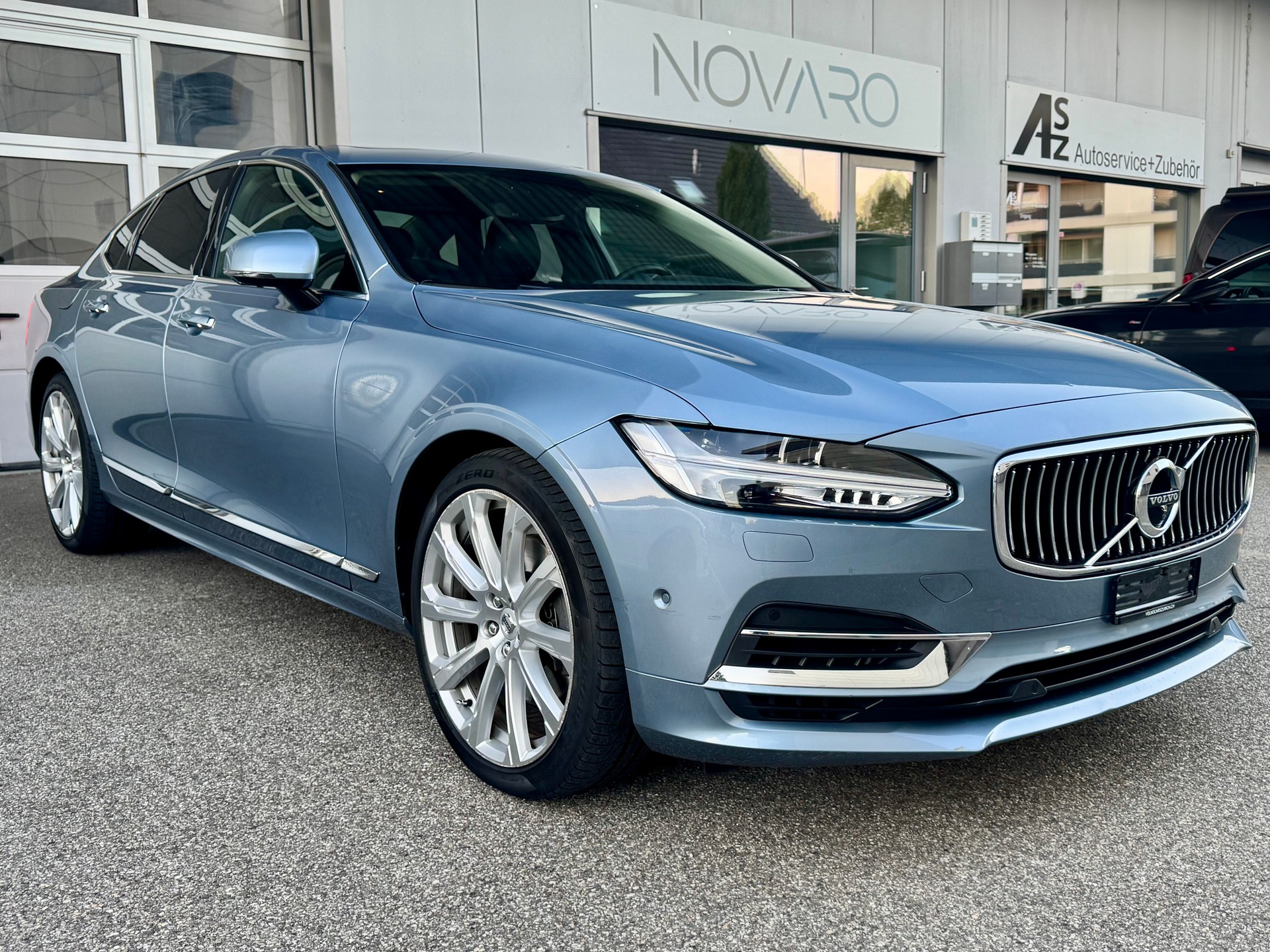 VOLVO S90 T8 eAWD Twin Engine Inscription Geartronic ** VOLLAUSSTATTUNG **