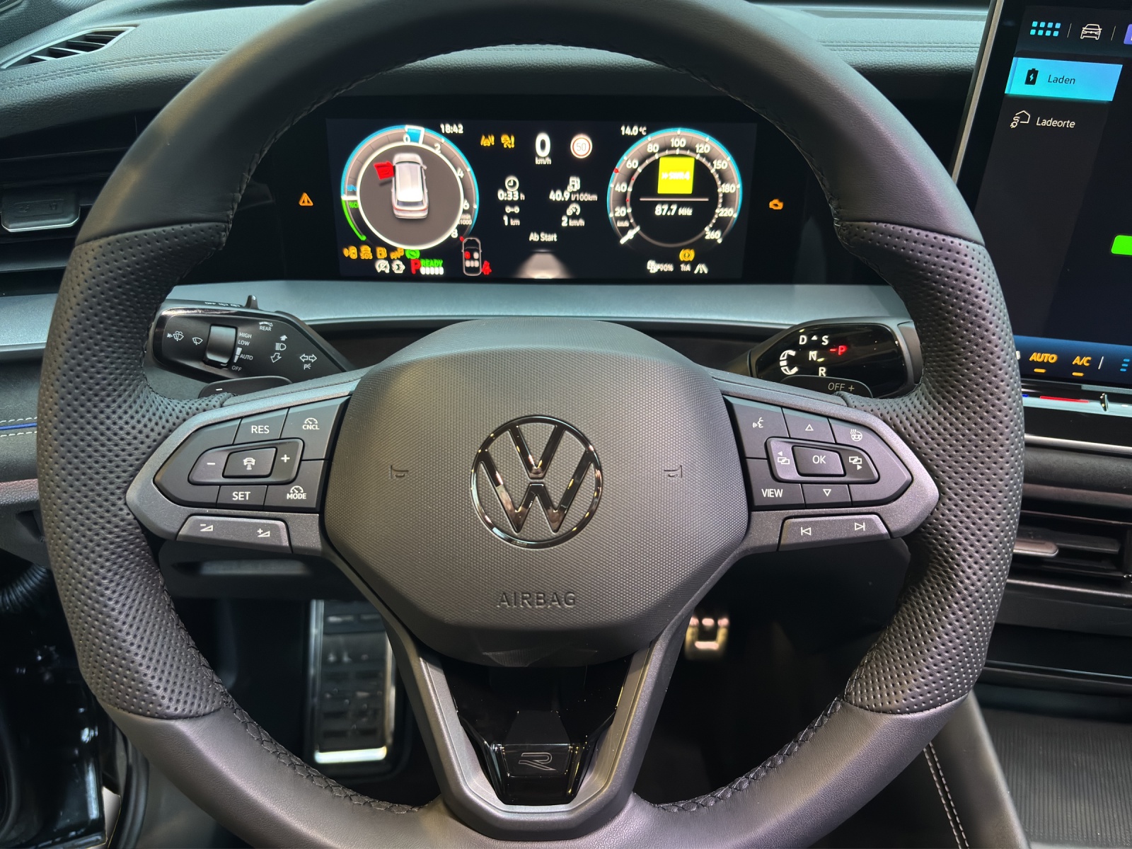 VW Tayron R-Line 1.5TSI 272PS Plugin Hybrid Benzin-image-9