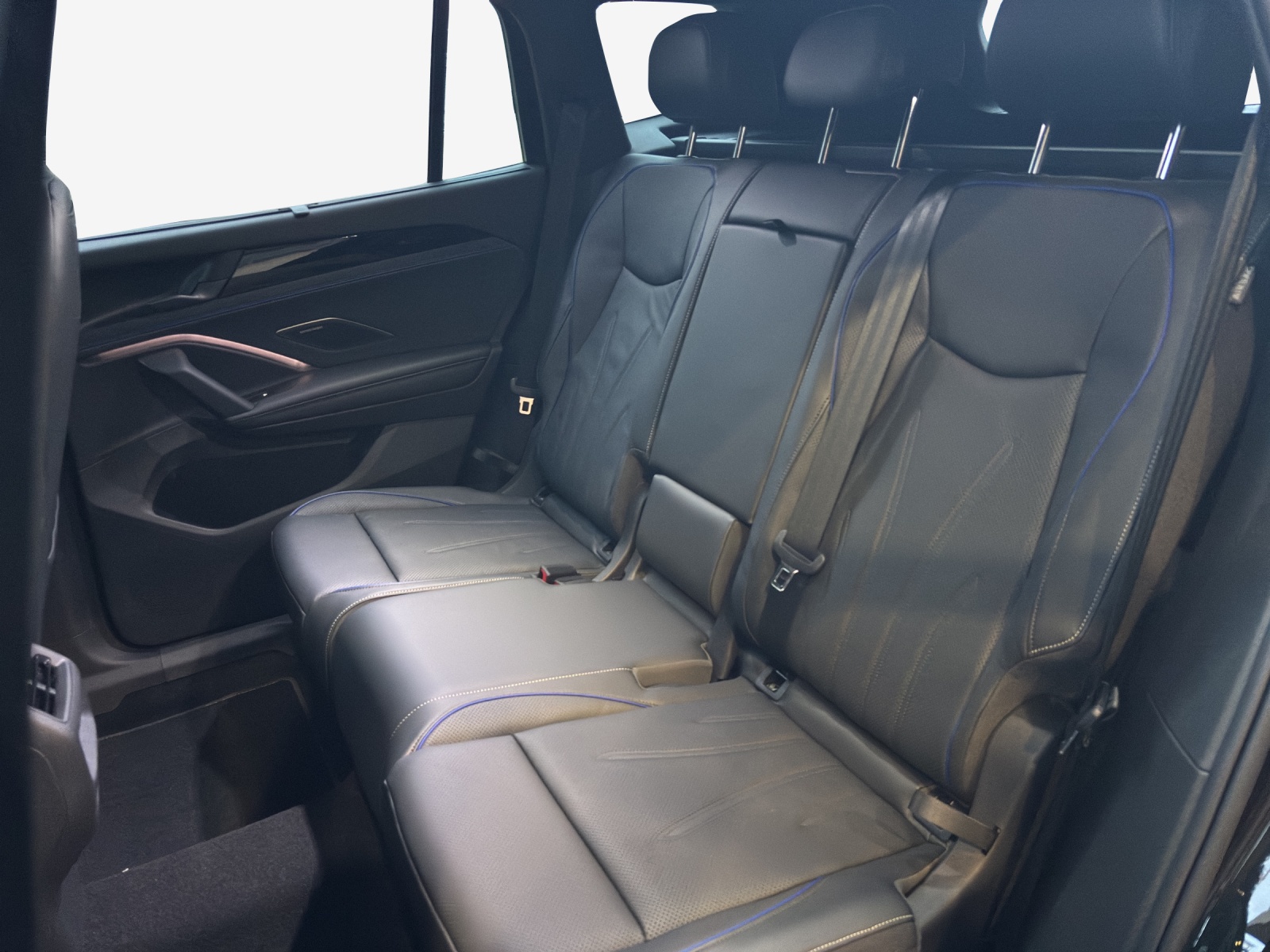 VW Tayron R-Line 1.5TSI 272PS Plugin Hybrid Benzin-image-11
