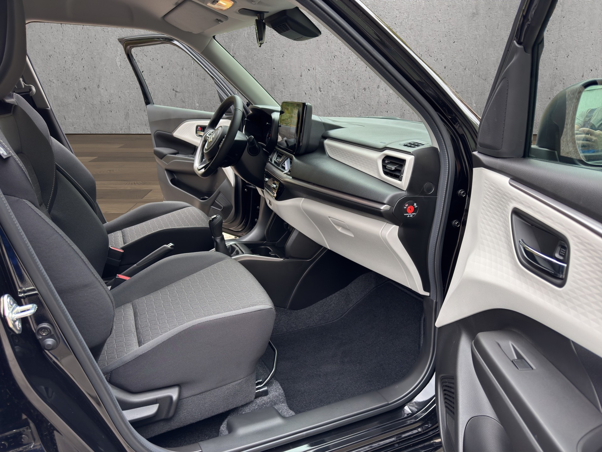 SUZUKI Swift 1.2 Compact Top Hybrid 4x4-image-14