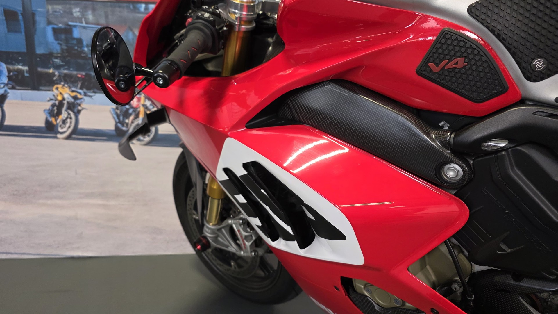 DUCATI Panigale V4 SP-image-10
