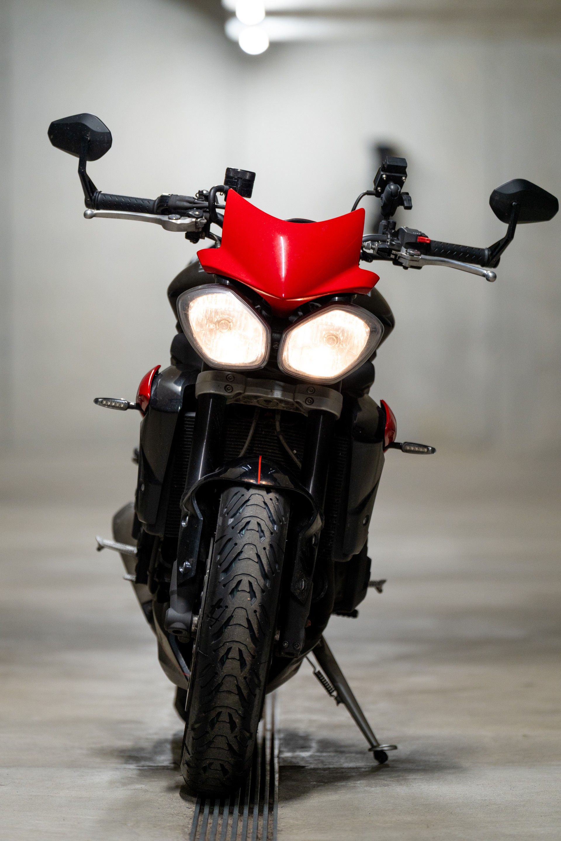 TRIUMPH Street Triple 675 R ABS-image-2