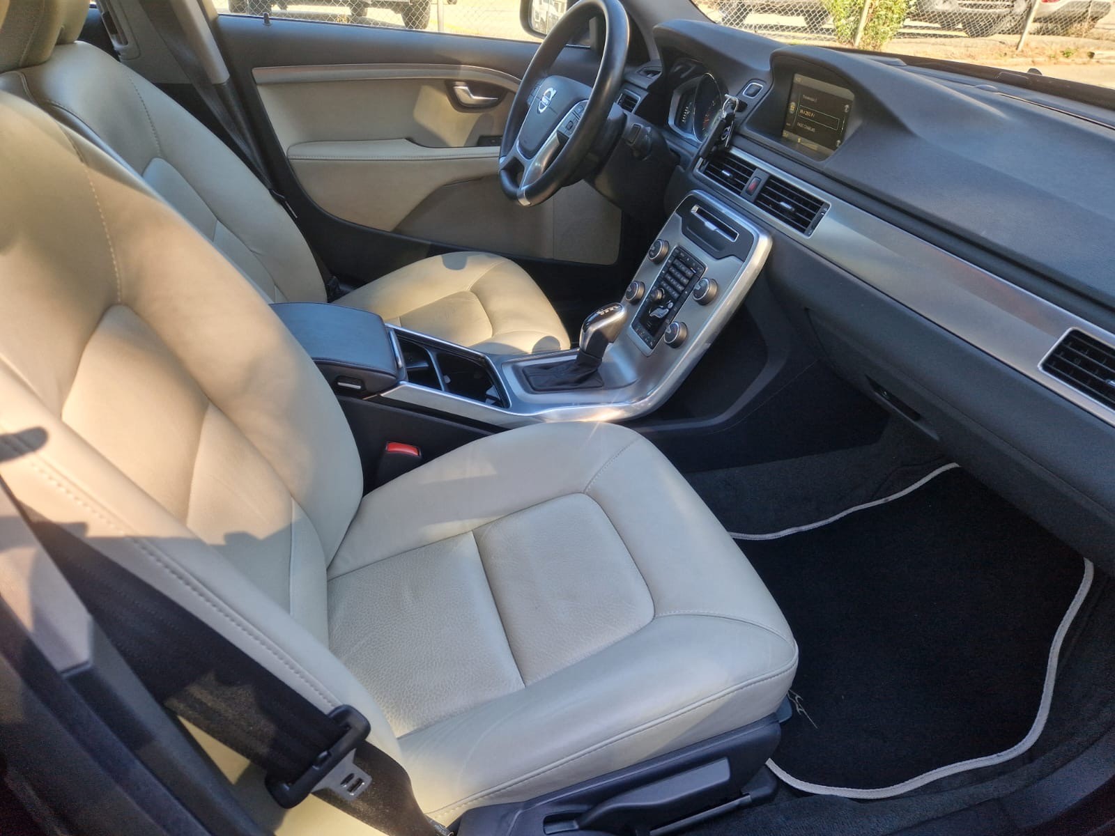 VOLVO S80 T6 AWD Momentum Geartronic-image-6