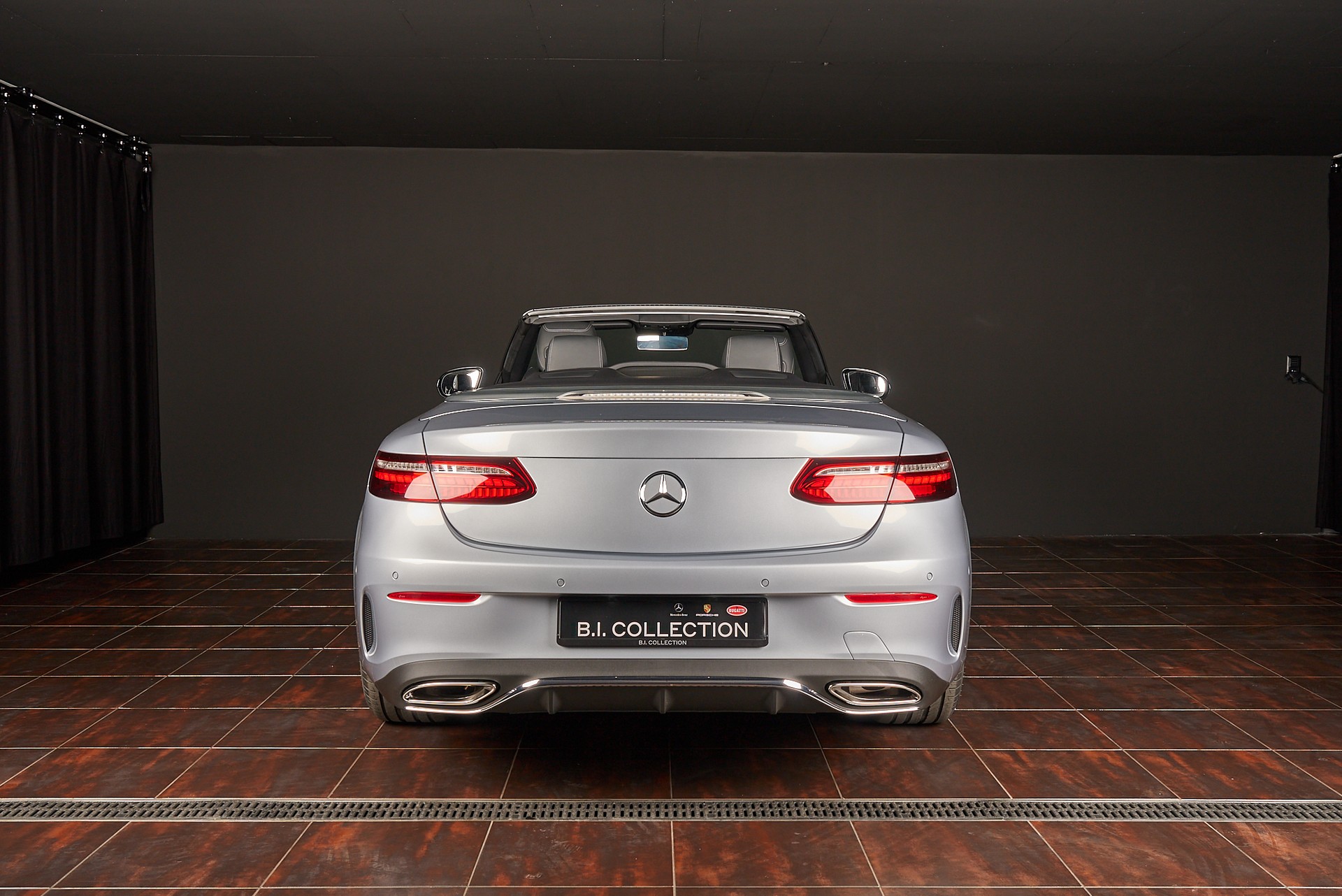 MERCEDES-BENZ E 450 Cabriolet 4Matic AMG Line 9G-Tronic-image-10
