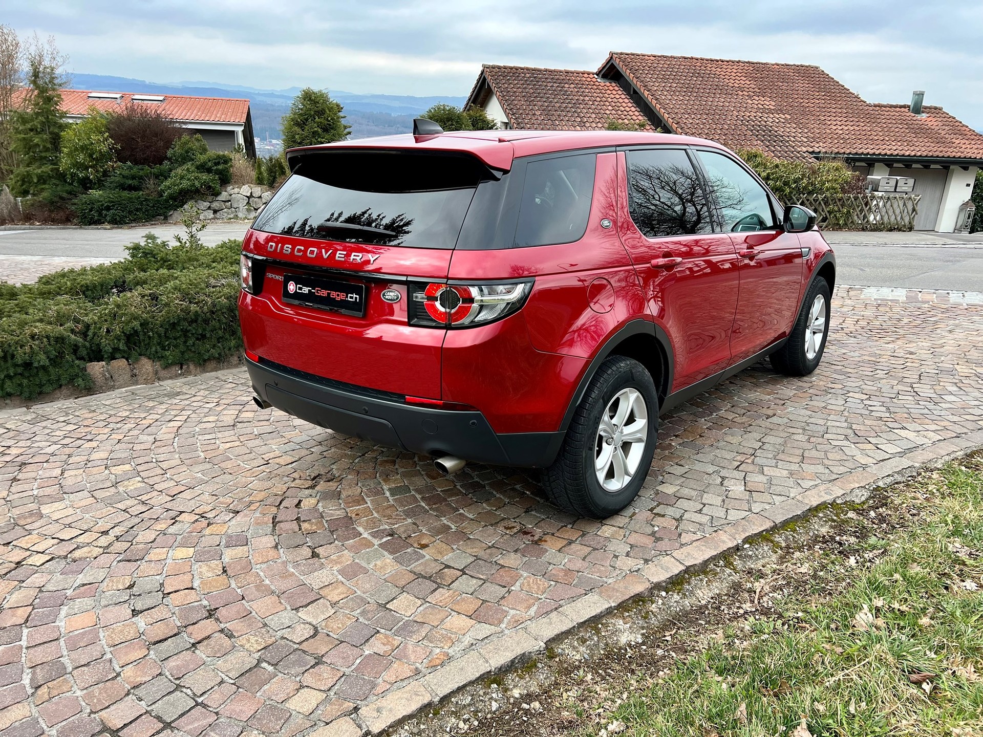 LAND ROVER Discovery Sport 2.0 TD4 Pure AT9-image-3