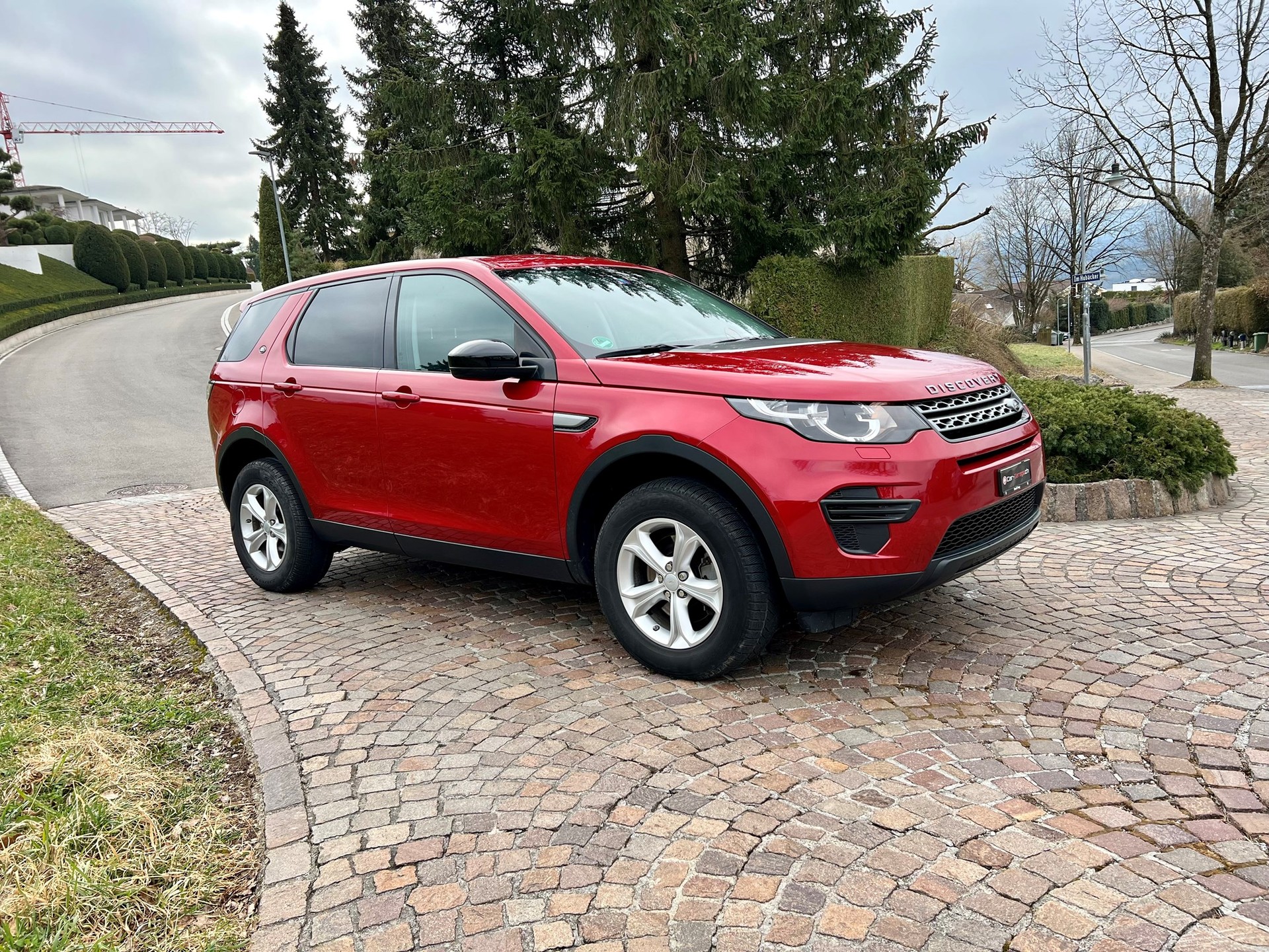 LAND ROVER Discovery Sport 2.0 TD4 Pure AT9-image-4