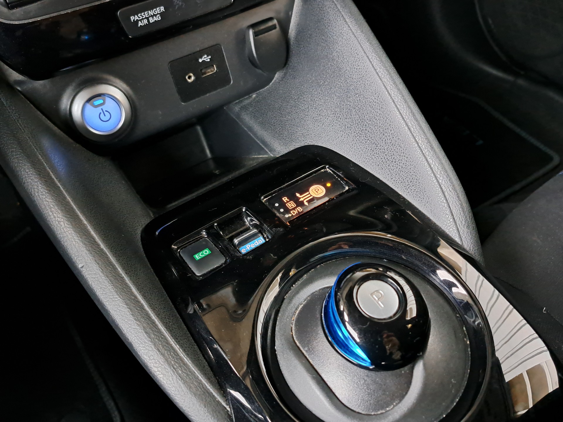 NISSAN Leaf N-Connecta (incl. battery)-image-15