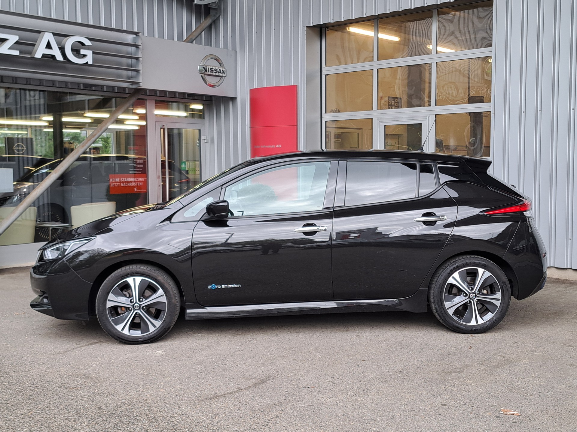 NISSAN Leaf N-Connecta (incl. battery)-image-2