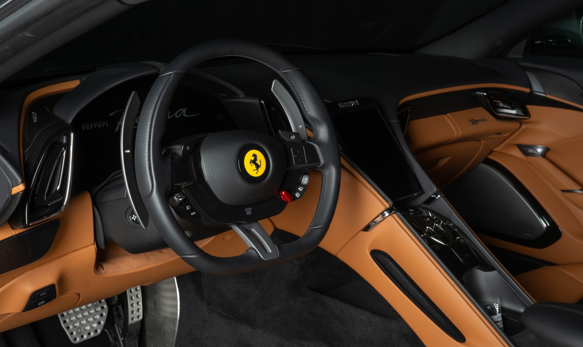 FERRARI Roma 3.9 V8 T Standort Apple CarPlay-showroom-element-3