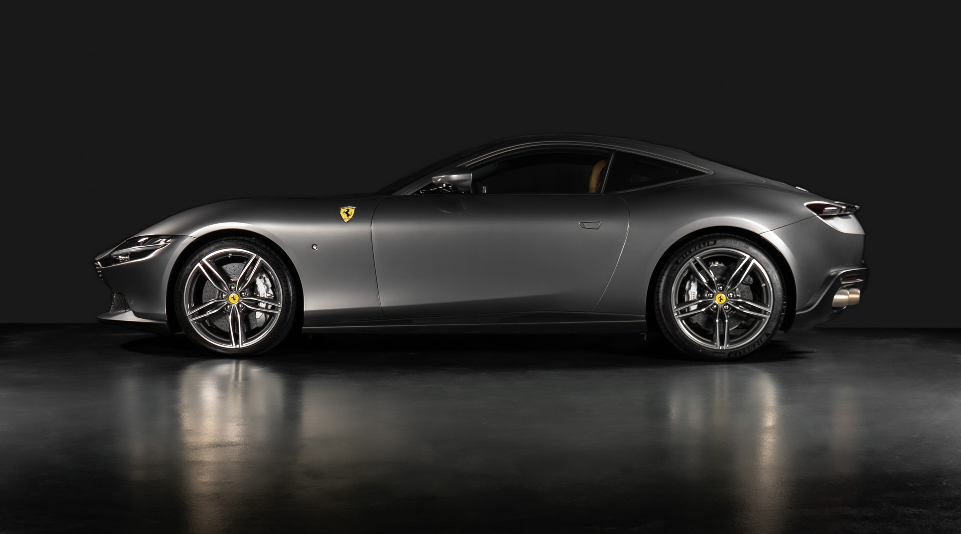 FERRARI Roma 3.9 V8 T Standort Apple CarPlay-showroom-element-1