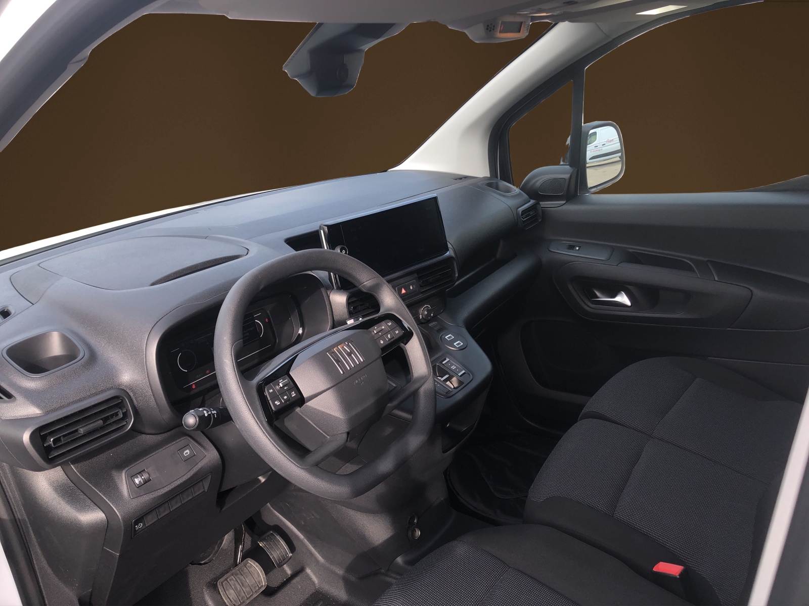 FIAT E-Doblo Kaw. L1 50 kWh Easy Pro-image-5