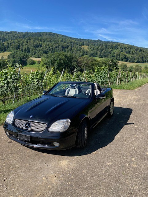 MERCEDES-BENZ SLK 320 Designo-image-4