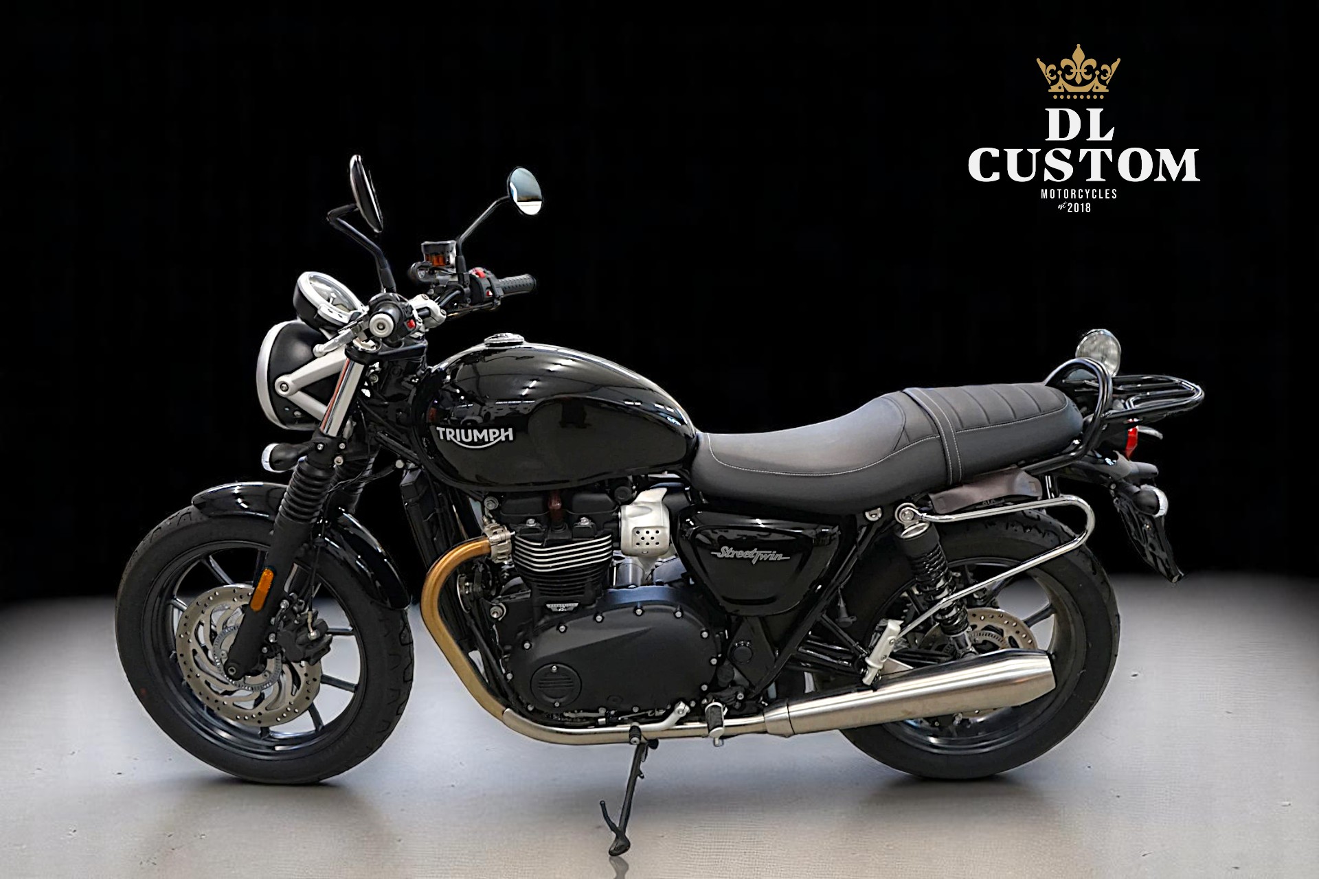 TRIUMPH Street Twin 900 i-image-1