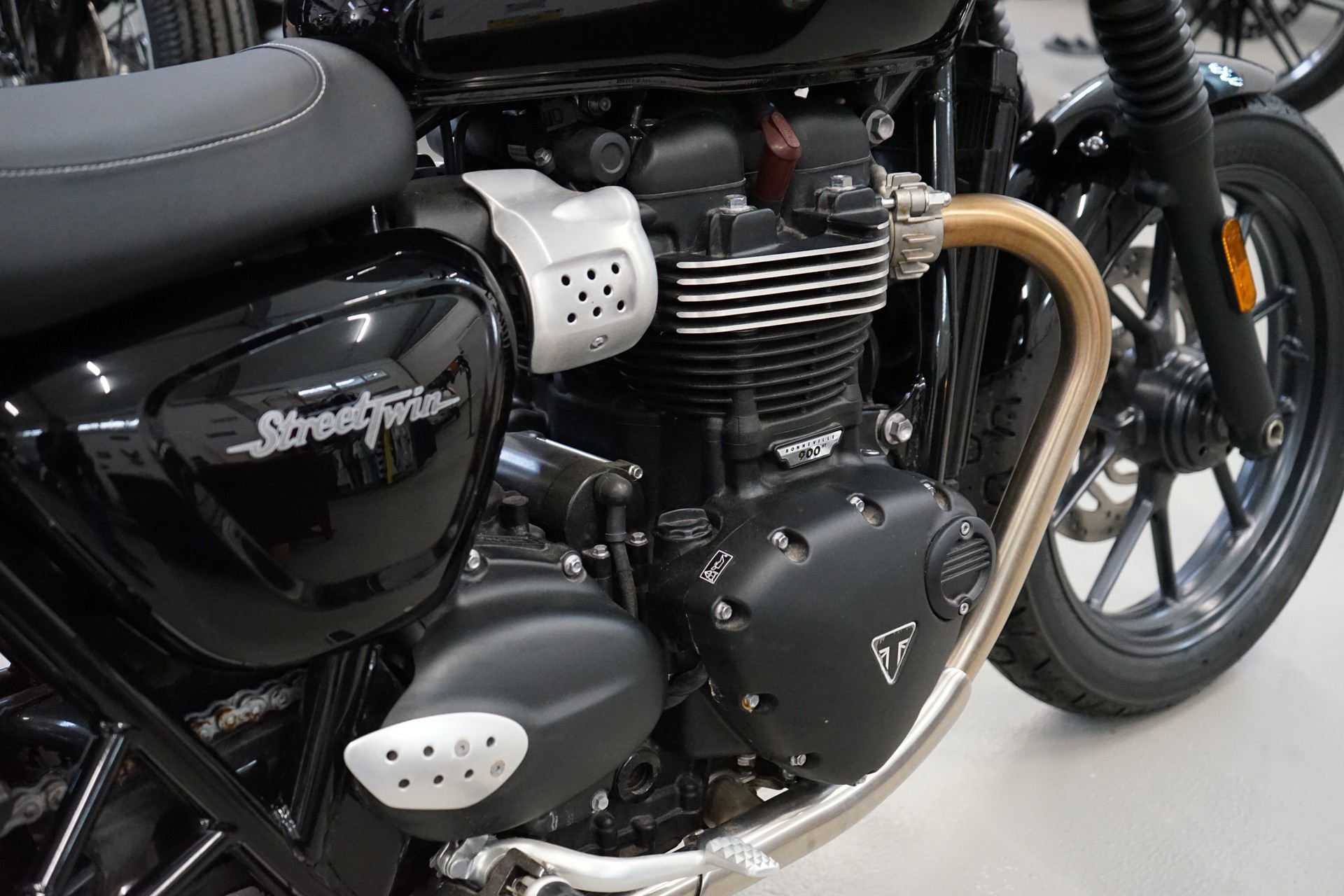 TRIUMPH Street Twin 900 i-image-3