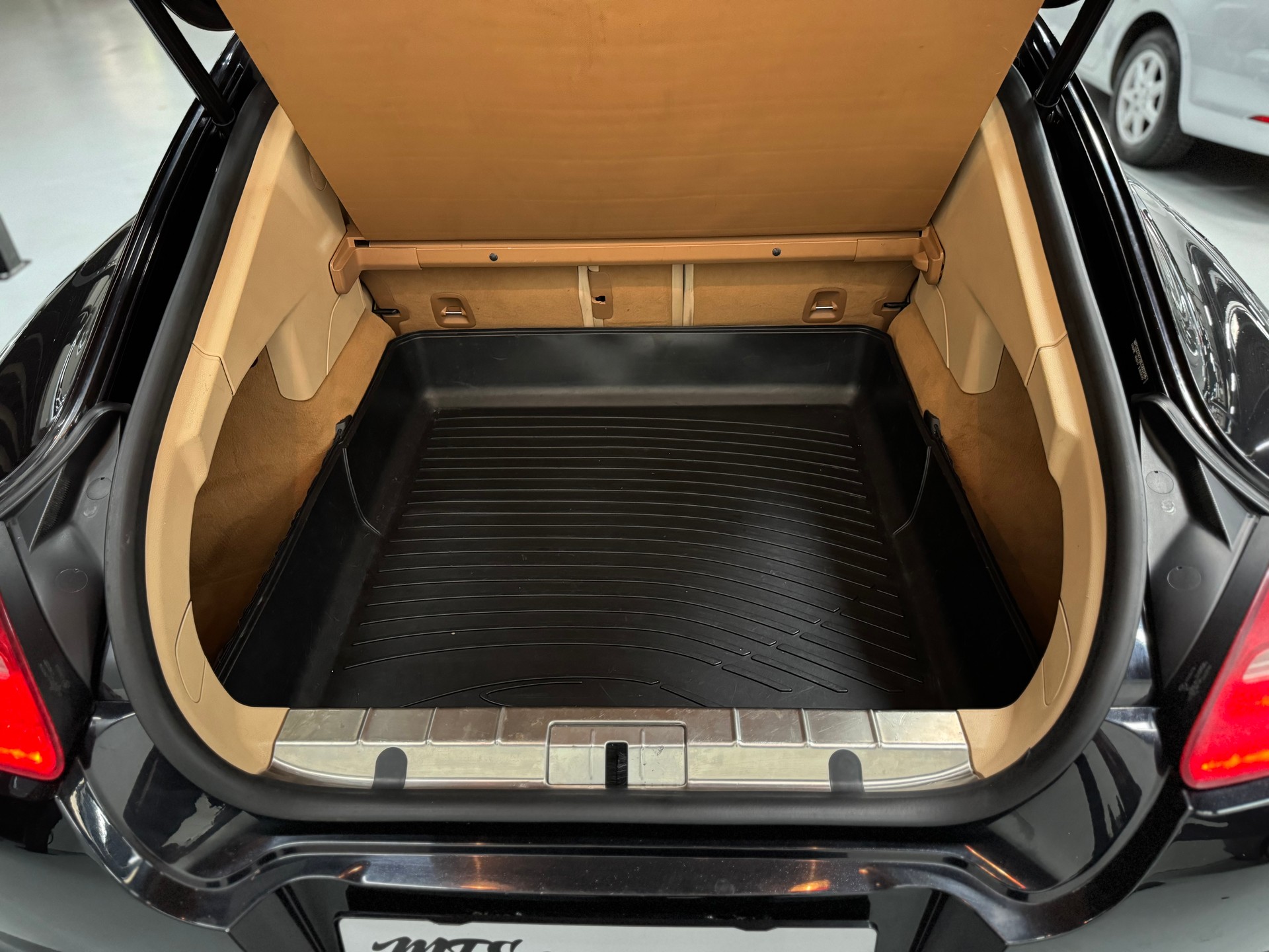 PORSCHE Panamera Turbo 4.8 PDK-image-31