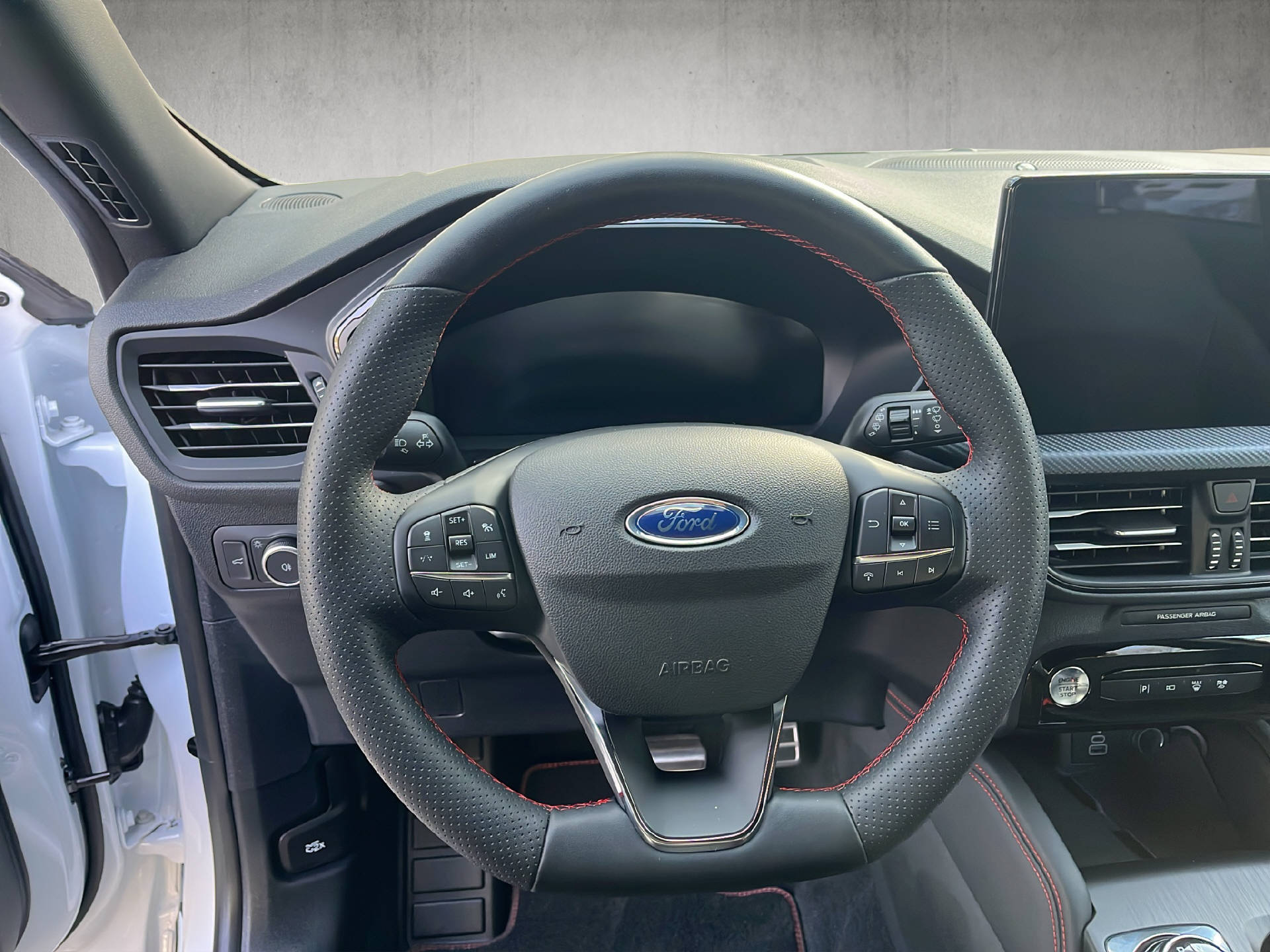 FORD Kuga 2.5 Hybrid ST-Line X-image-10