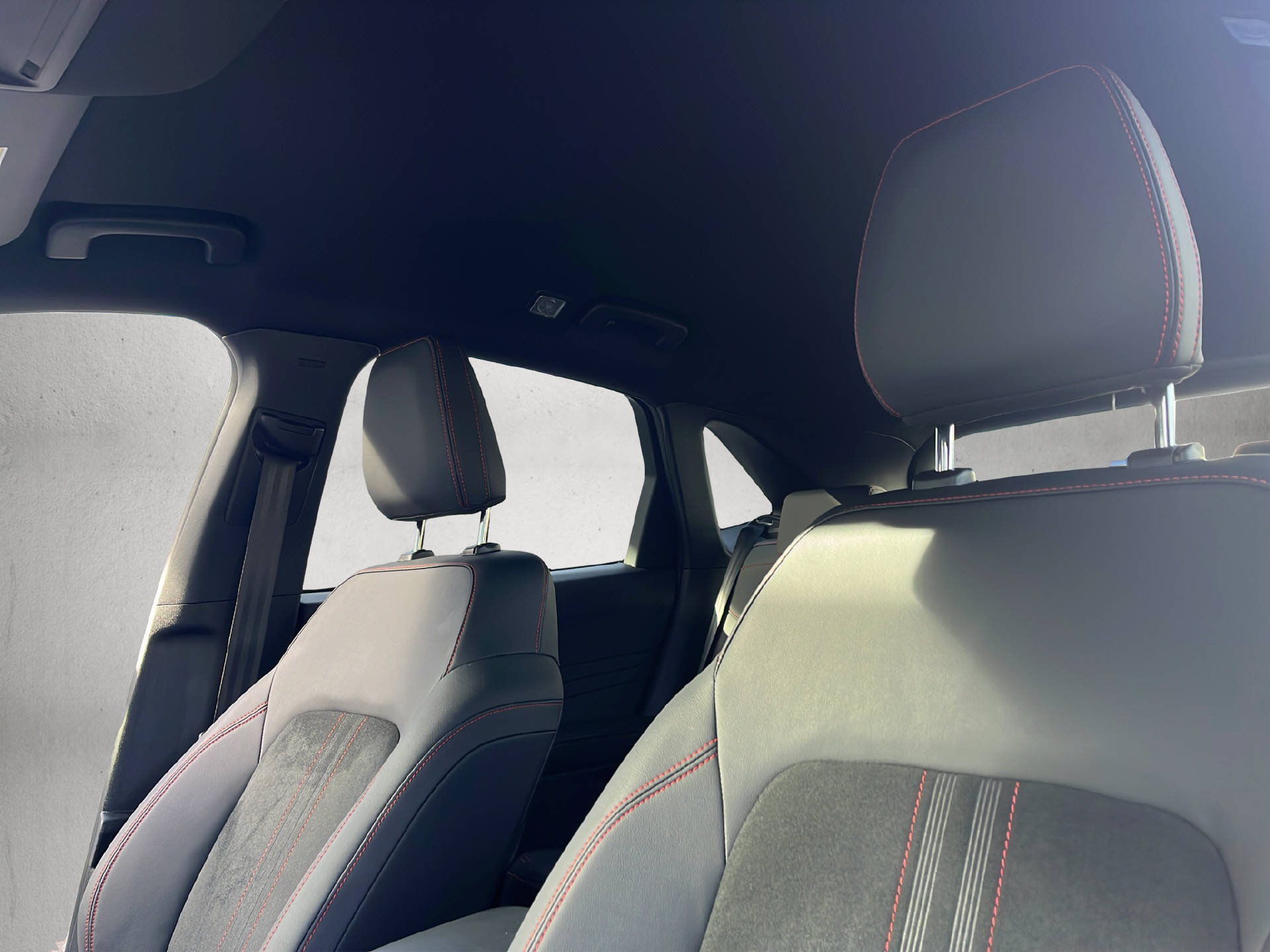 FORD Kuga 2.5 Hybrid ST-Line X-image-26