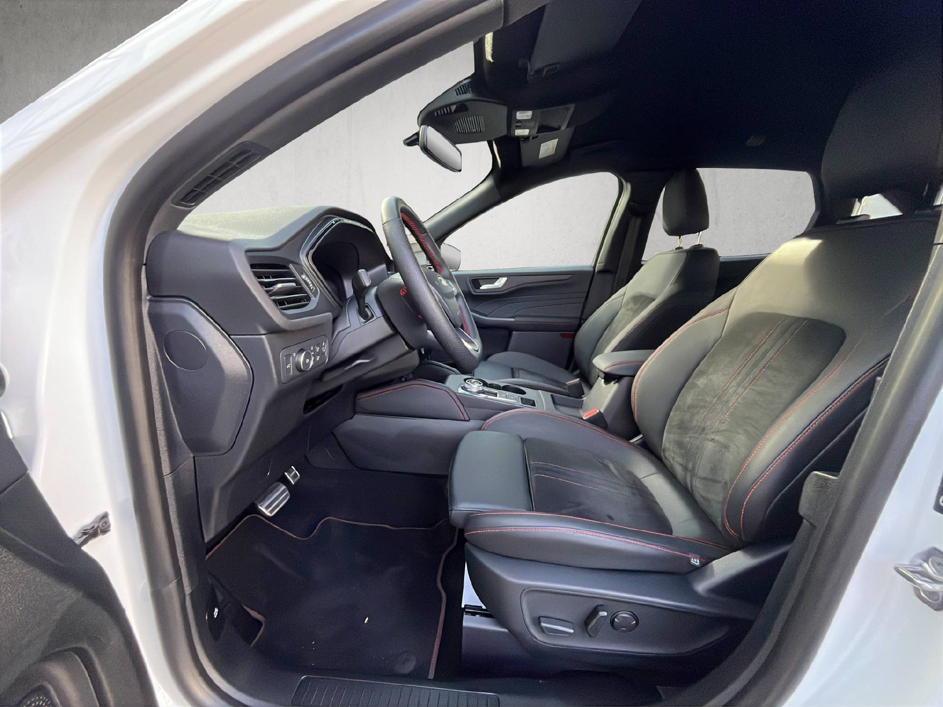 FORD Kuga 2.5 Hybrid ST-Line X-image-9