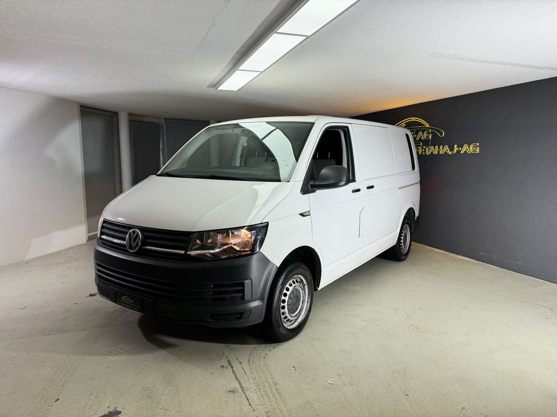 VW T6 2.0 TDI Entry