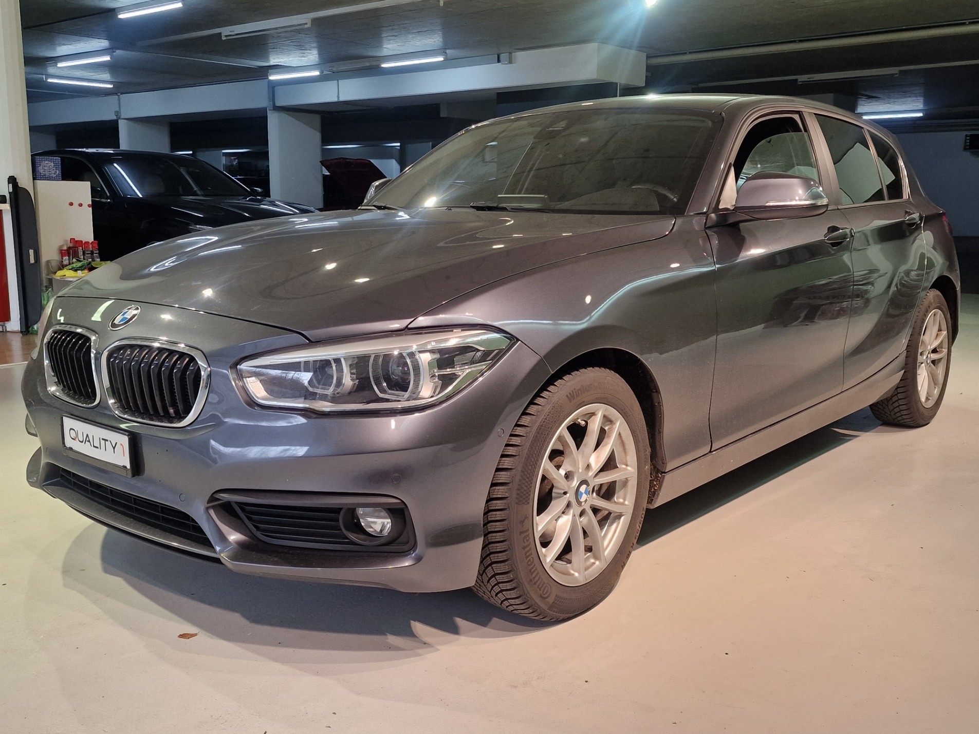 BMW 118i Edition Sport Line Steptronic-image-2