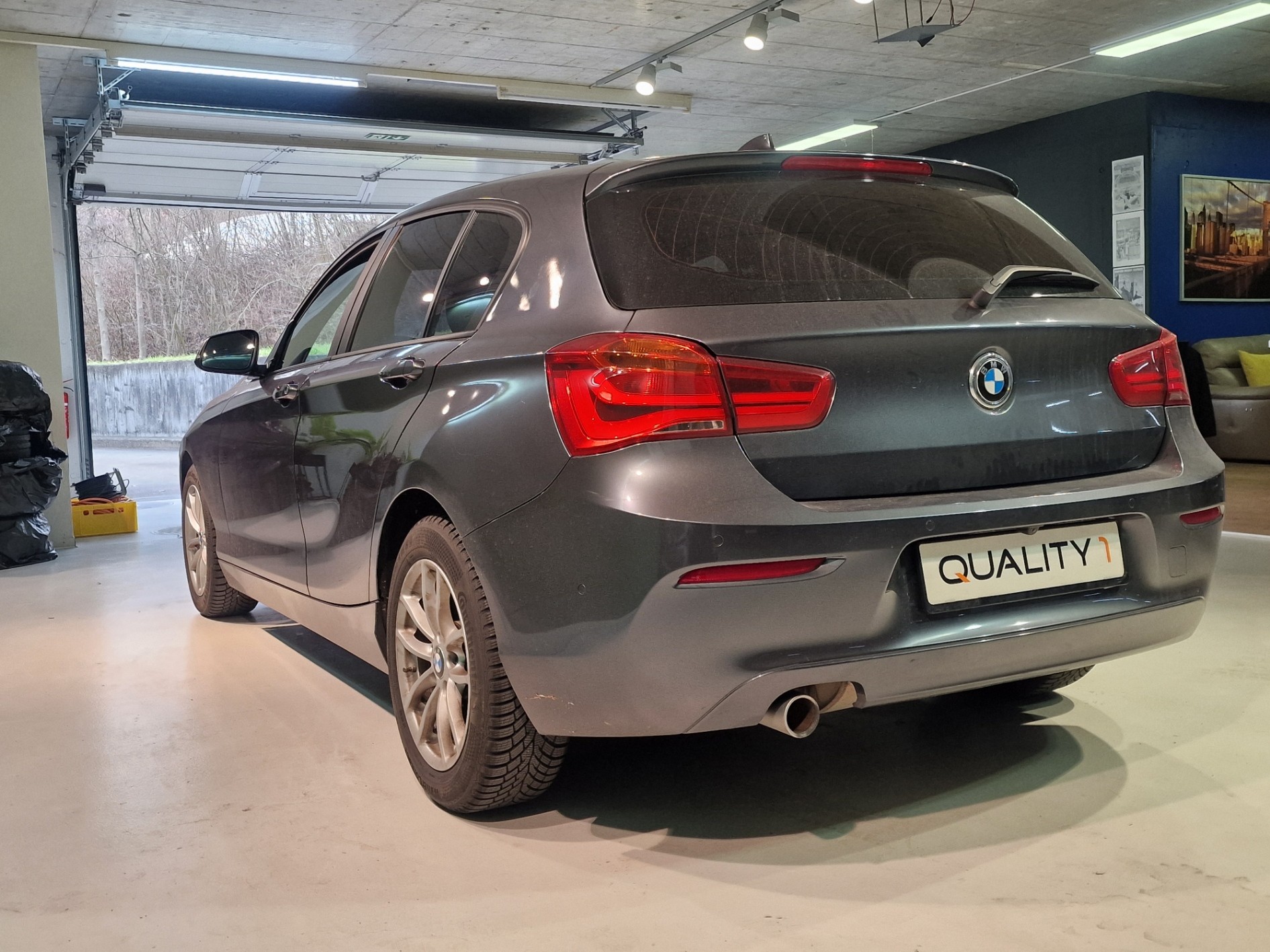 BMW 118i Edition Sport Line Steptronic-image-5
