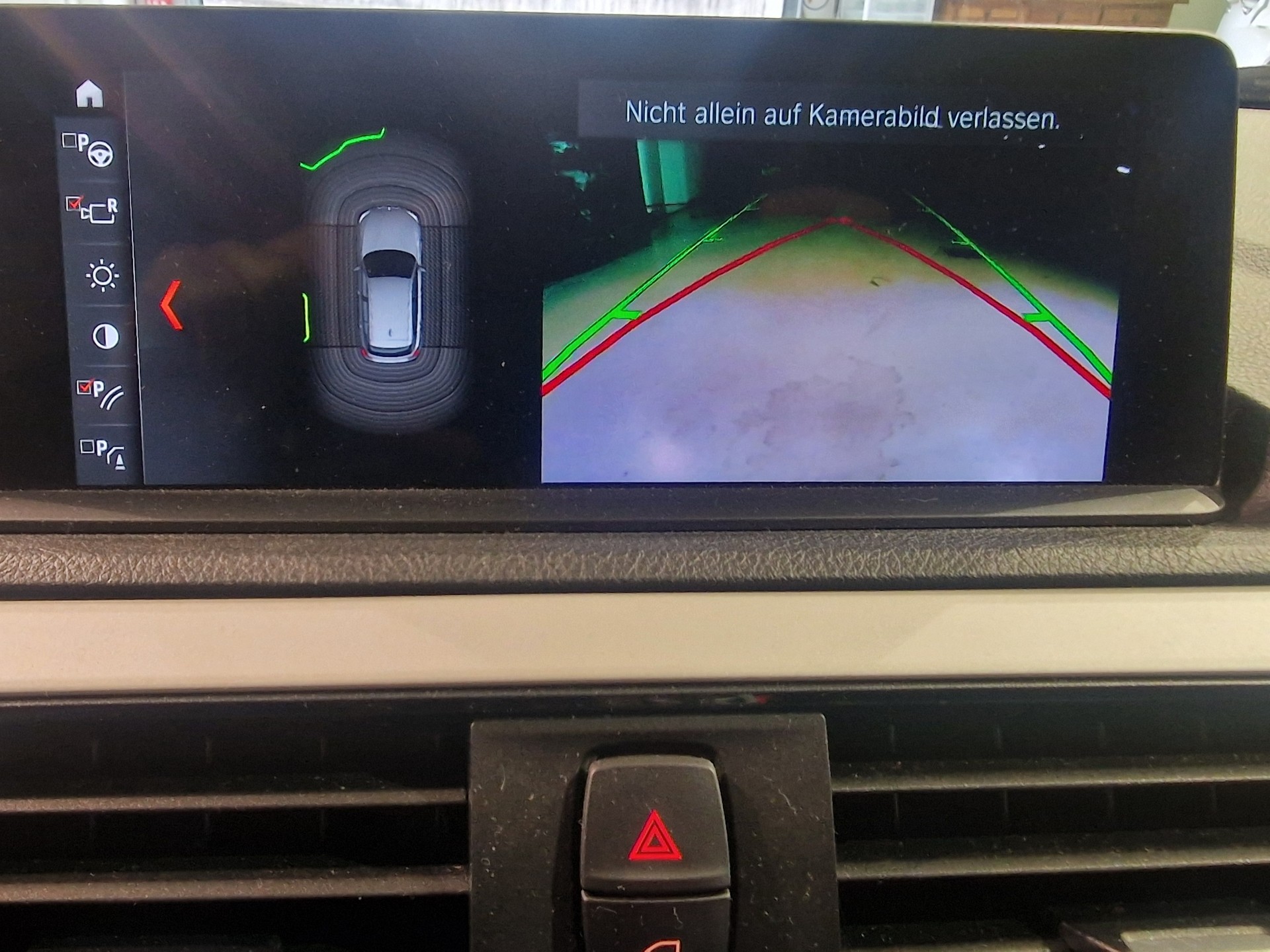 BMW 118i Edition Sport Line Steptronic-image-11
