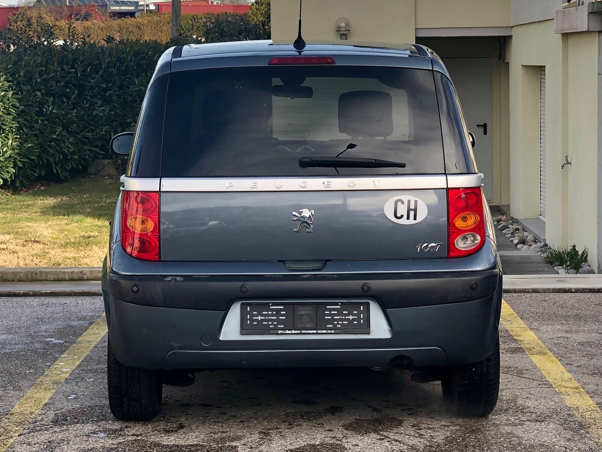 PEUGEOT 1007 1.6 Trendy 2-Tronic-image-5