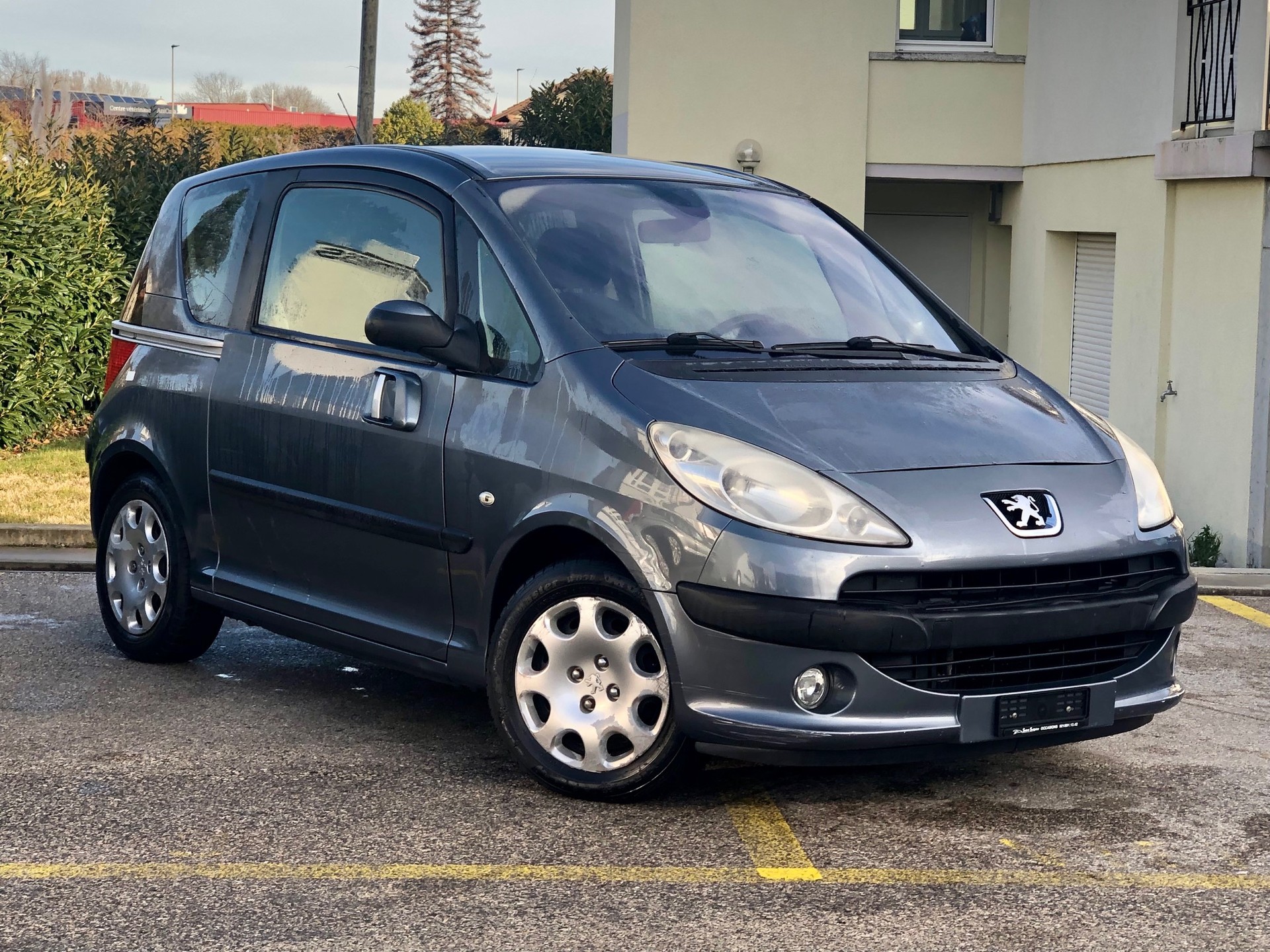 PEUGEOT 1007 1.6 Trendy 2-Tronic-showroom-element-3